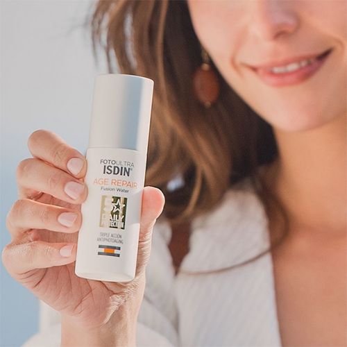 Foto Ultra ISDIN Age Repair Fusion Water SPF 50